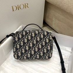 Dior 30 Montaigne Box Bag In Blue Dior Oblique Jacquard CDBS2022