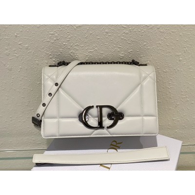 Dior 30 Montaigne Chain Bag With Handle In White Lambskin CDBS2937