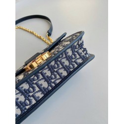 Dior 30 Montaigne East-West Bag With Chain in Blue Oblique Jacquard CDBS2035