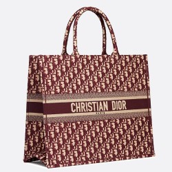 Dior Book Tote Bag In Bordeaux Oblique Canvas CDBS2102