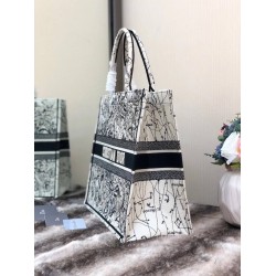 Dior Book Tote Bag In Latte Zodiac Embroidery CDBS2115