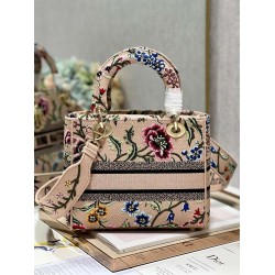 Dior Lady D-Lite Medium Bag In Beige Raffia Embroidered With Dior Petites Fleurs CDBS2331