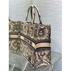 Dior Large Book Tote Bag in Beige Toile de Jouy Soleil Embroidery CDBS2343