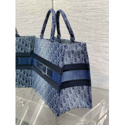 Dior Large Book Tote Bag in Blue Denim Oblique Jacquard CDBS2348