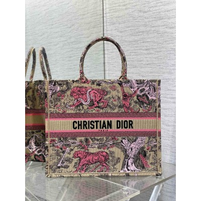 Dior Large Dioriviera Book Tote in Raffia With Pink Toile de Jouy Sauvage Embroidery CDBS2381