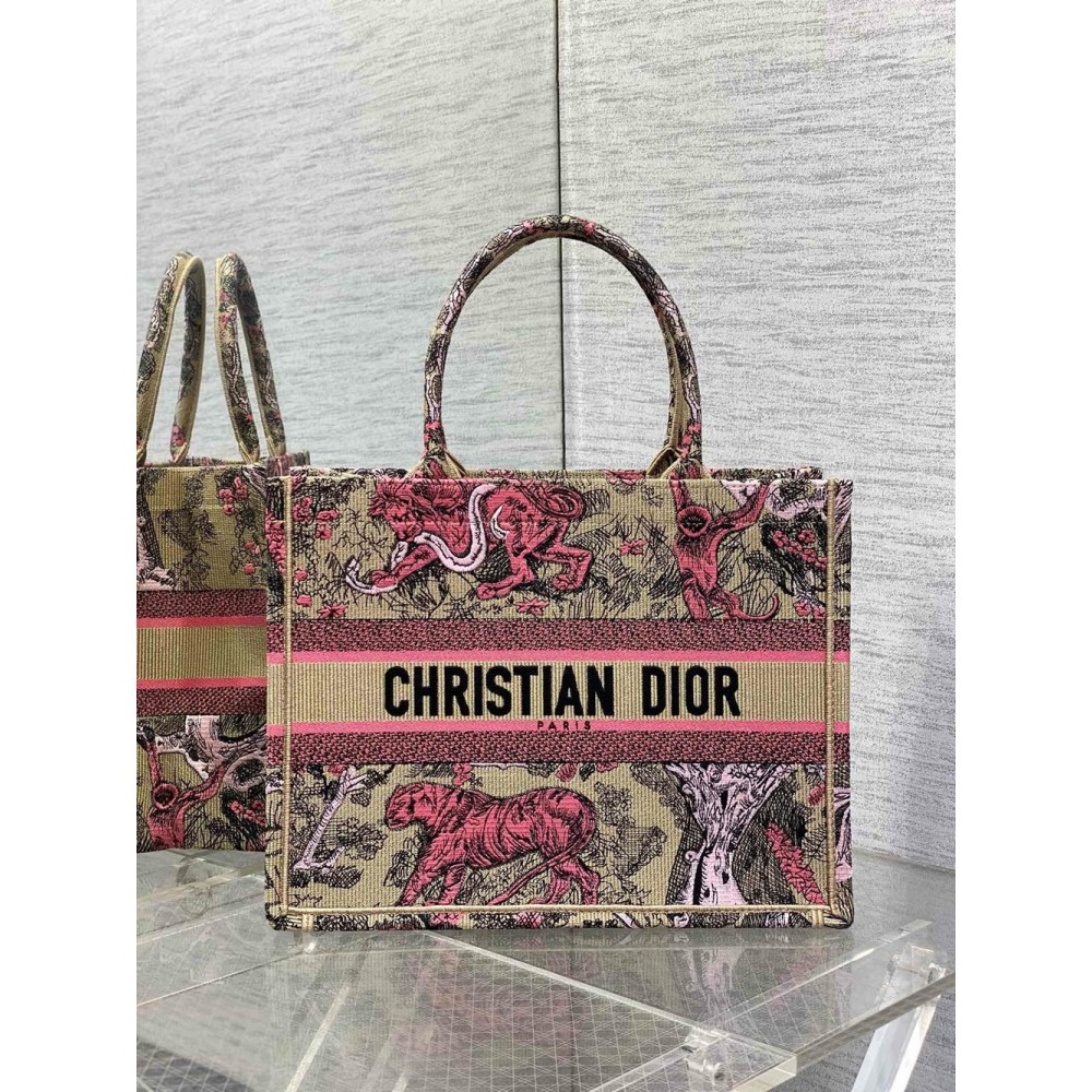 Dior Medium Dioriviera Book Tote in Raffia With Pink Toile de Jouy Sauvage Embroidery CDBS2487