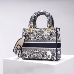 Dior Medium Lady D-Lite Bag In Blue Toile de Jouy Embroidery CDBS2543