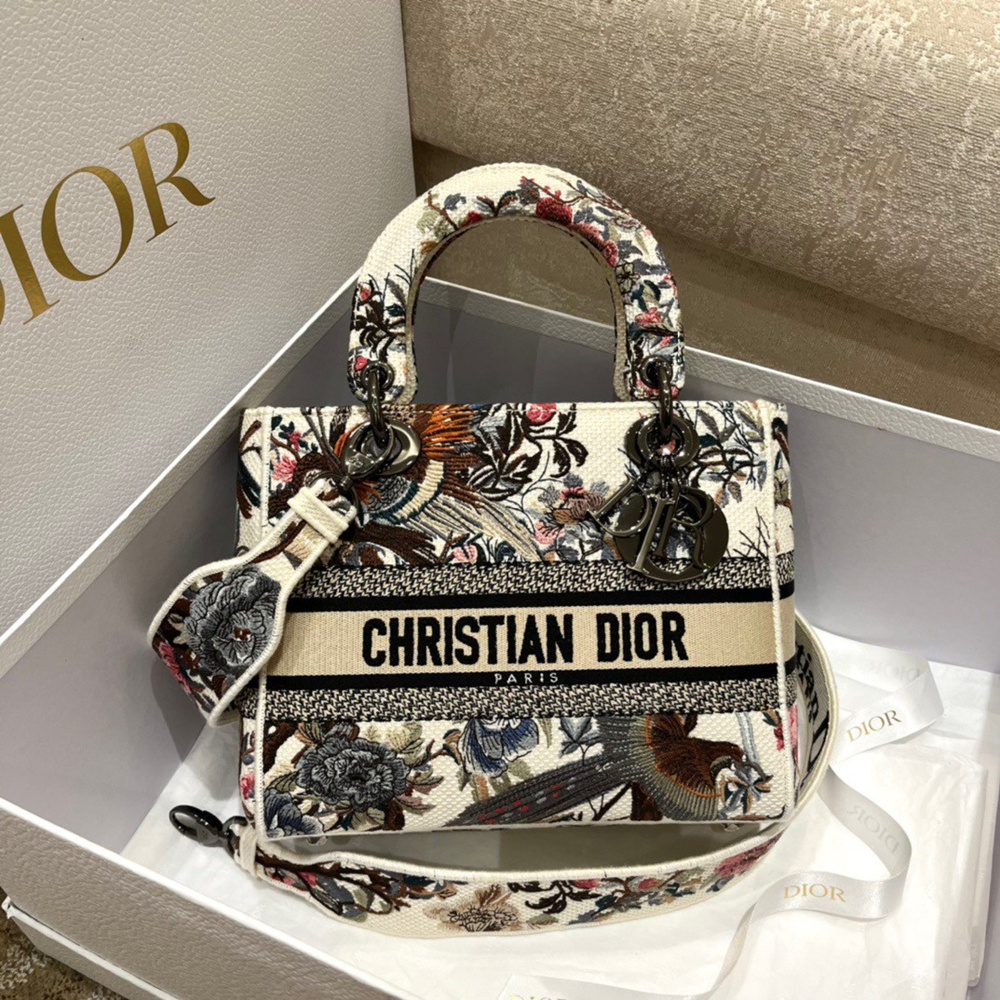 Dior Medium Lady D-Lite Bag In White Jardin d'Hiver Embroidery CDBS2567