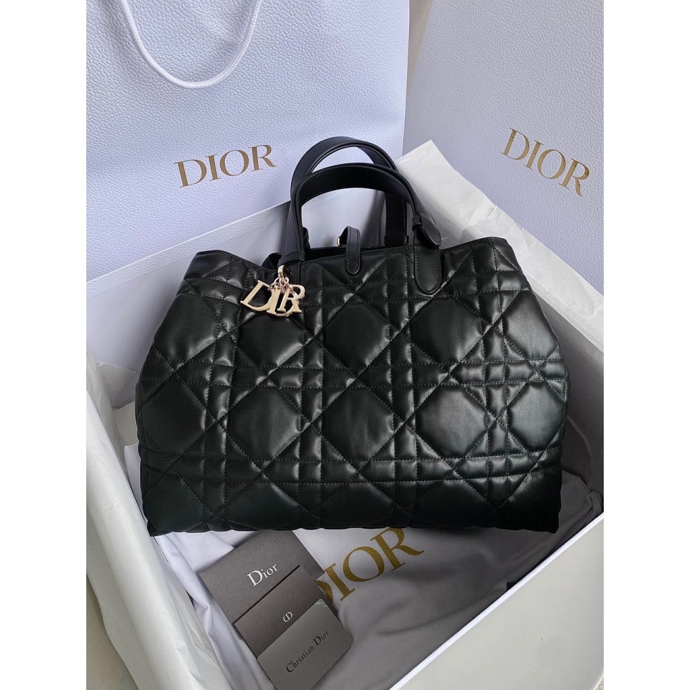 Dior Toujours Large Bag in Black Macrocannage Calfskin CDBS2920